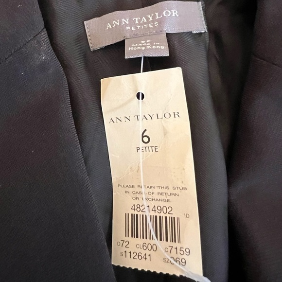 NWT ANN TAYLOR Women’s Button Blazer, Size 6 Petite. - Picture 2 of 5